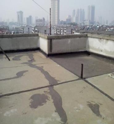 河池漏水维修 楼顶漏水是什么原因，楼顶漏水维修方法是什么?
